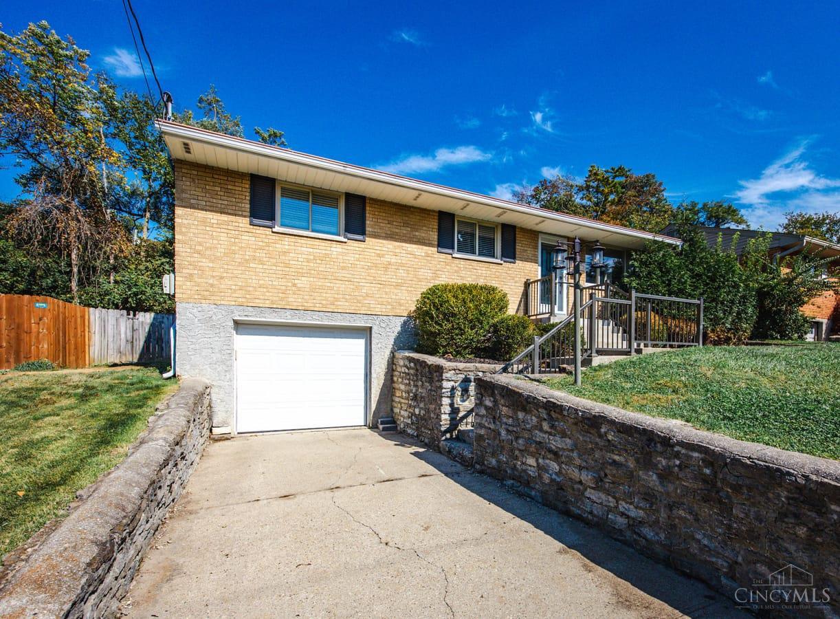 2585 Honeyhill Court