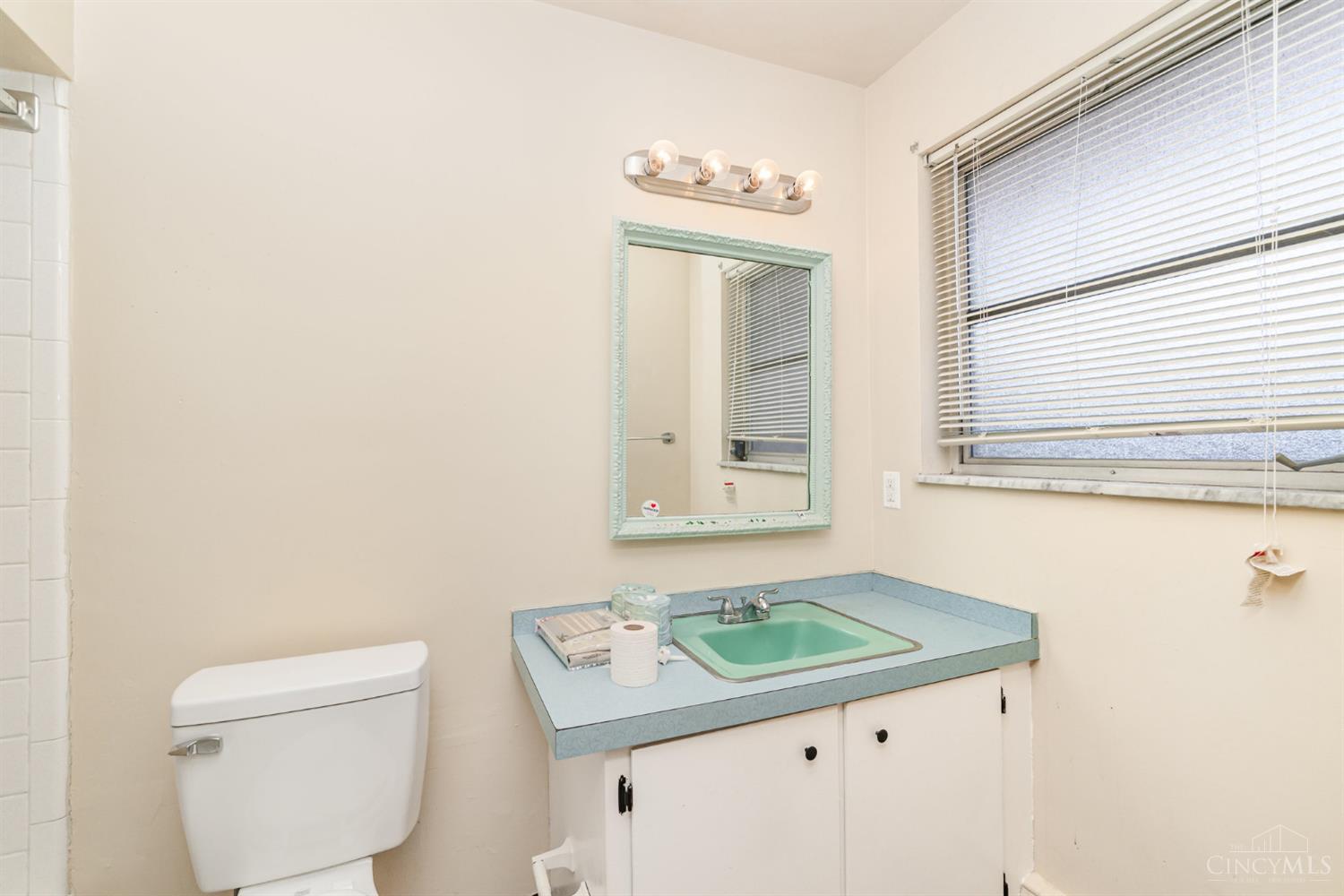 4206 Lafayette Avenue