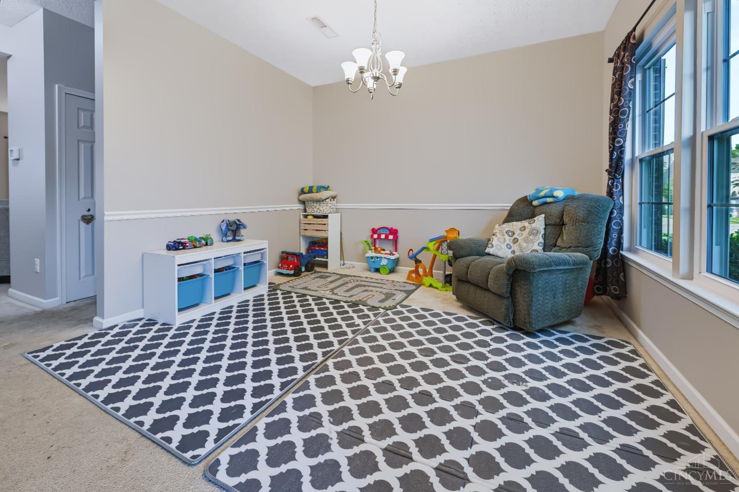 5561 Shetland Court