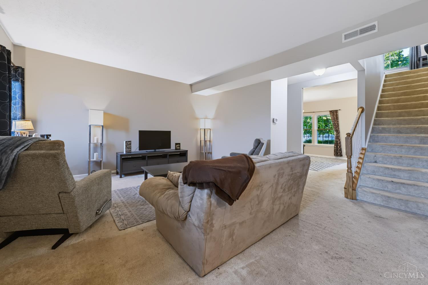 5561 Shetland Court