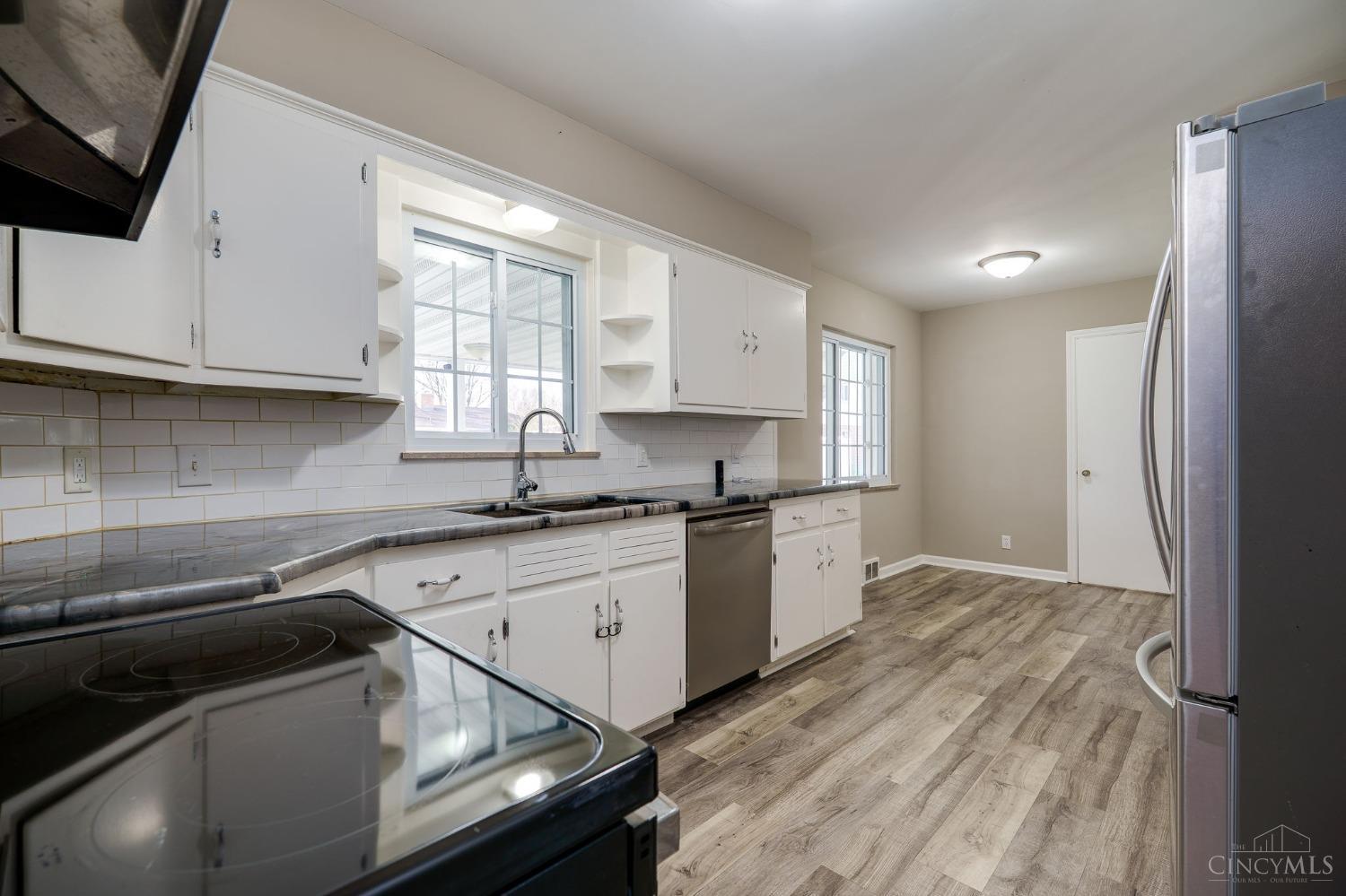 272 W Stroop Road, Kettering, Ohio image 15