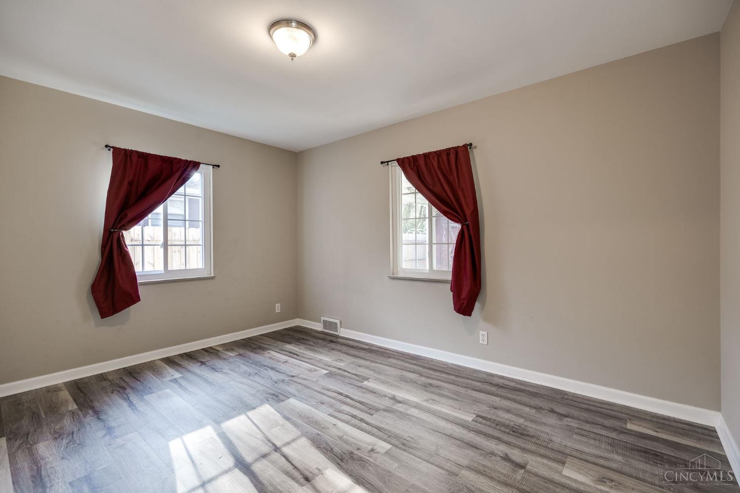 272 W Stroop Road, Kettering, Ohio image 23