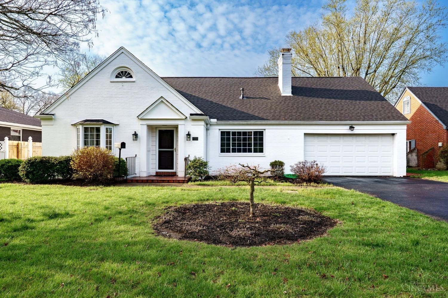 272 W Stroop Road, Kettering, Ohio image 2