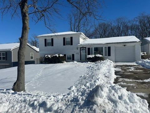 Photo of 11424 Riga Court, Forest Park, OH 45240 (MLS # 1868384)