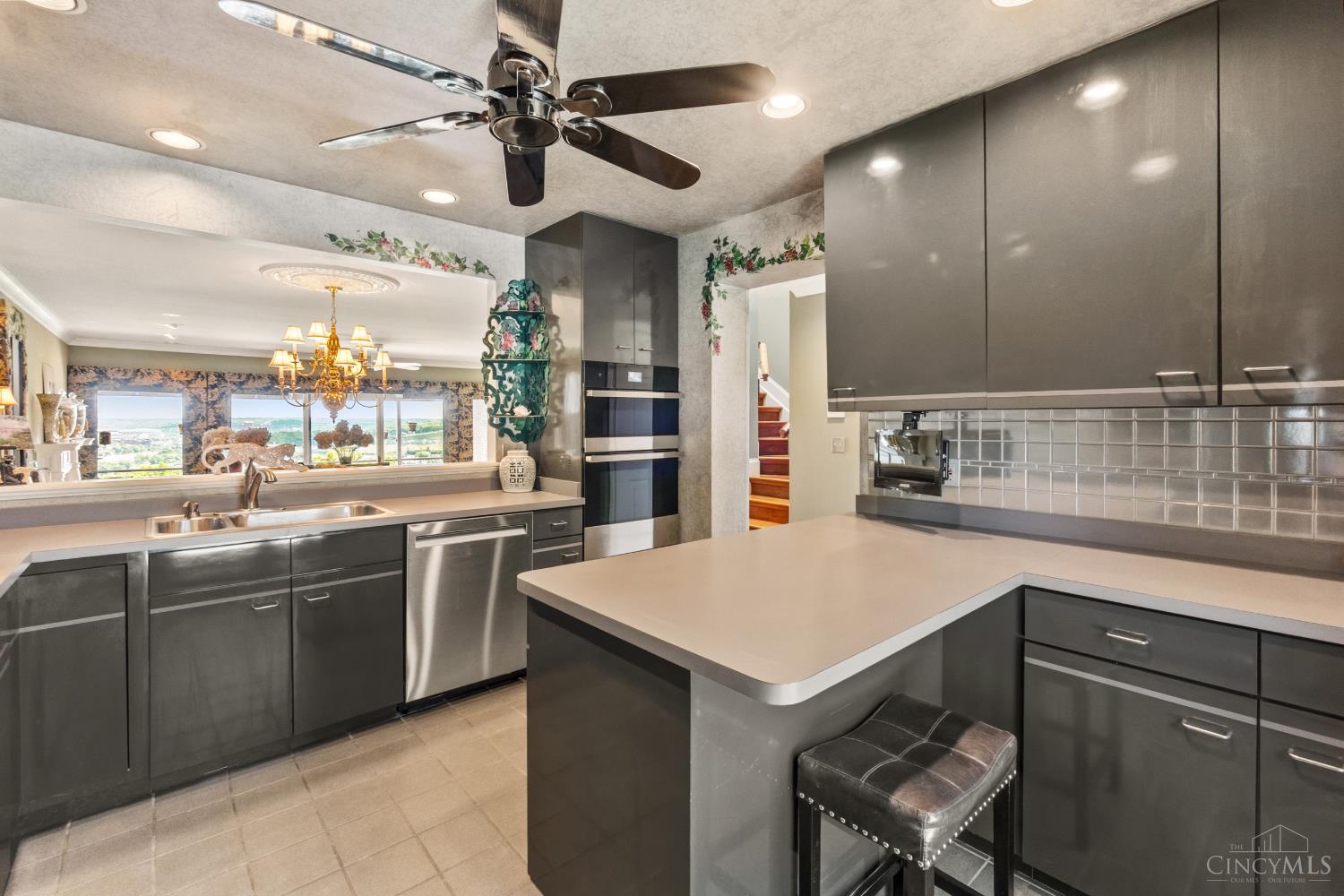 382 Grand Avenue 1