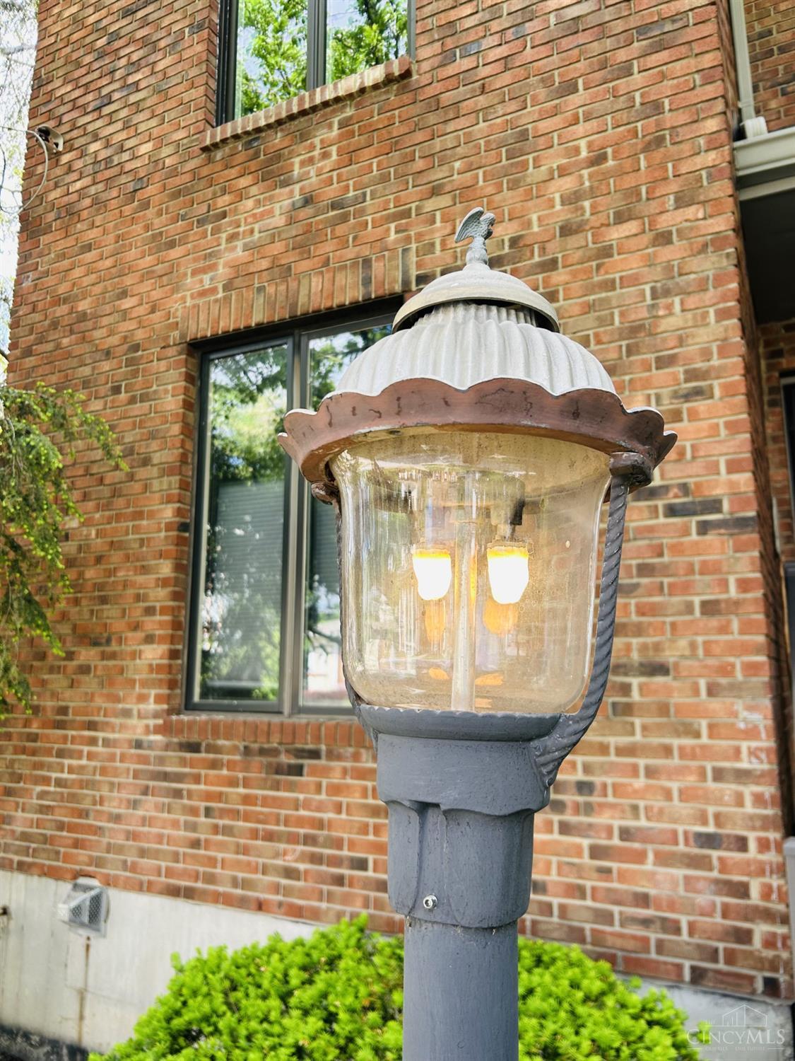 382 Grand Avenue 1