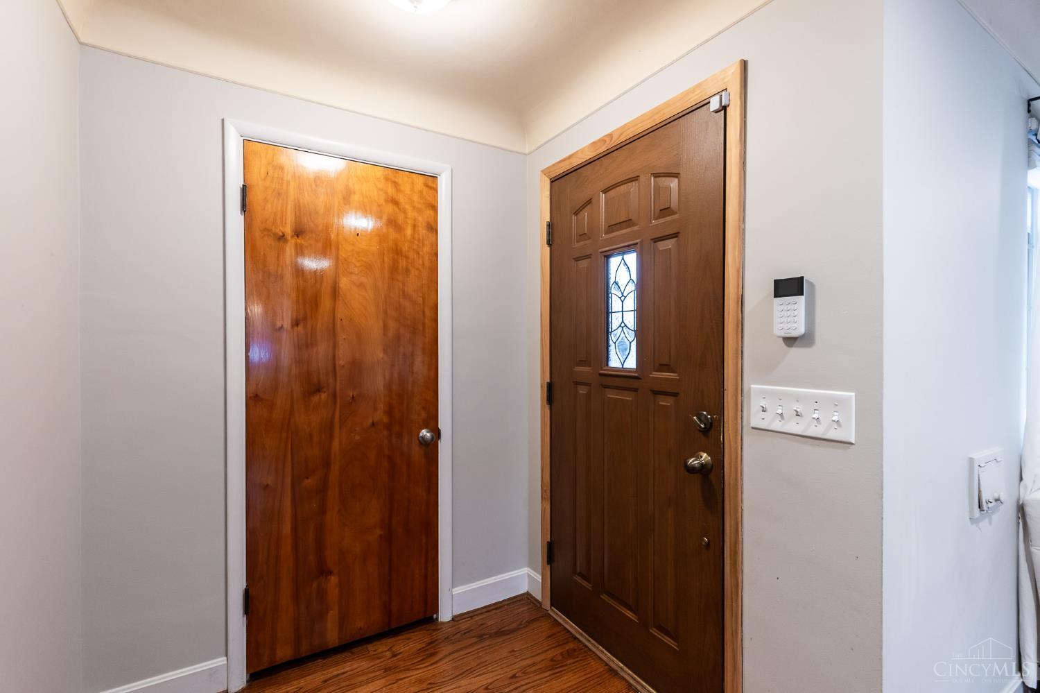 5406 Moundcrest Drive