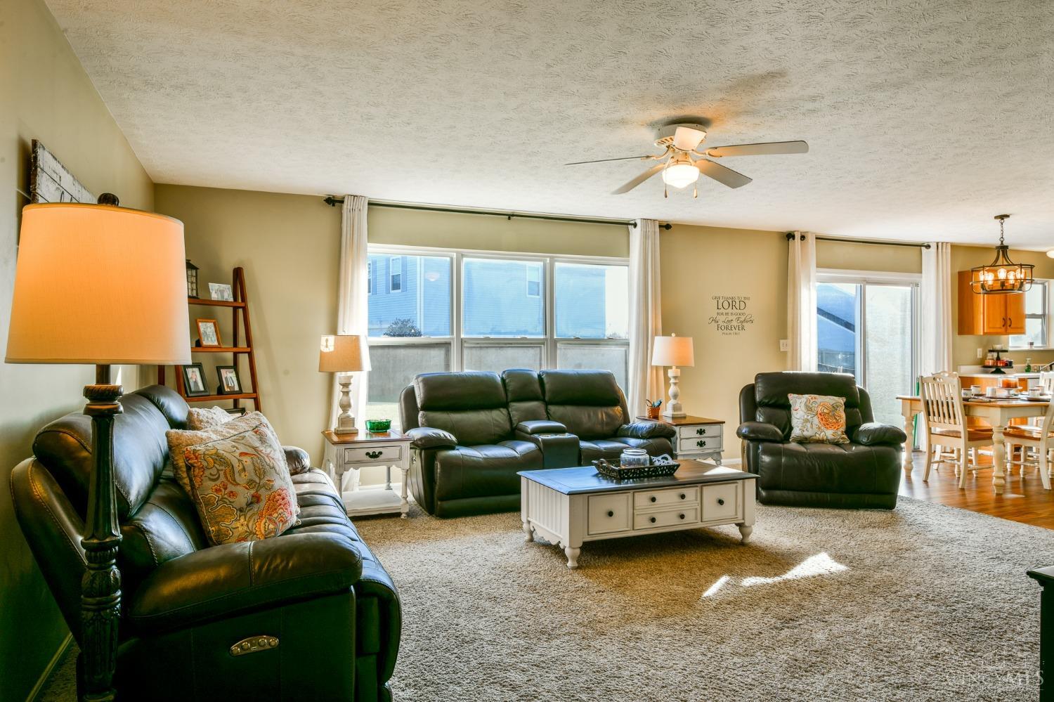 Middletown, Ohio 45042, United States, 3 Bedrooms Bedrooms, ,3 BathroomsBathrooms,Residential,Pending,25685