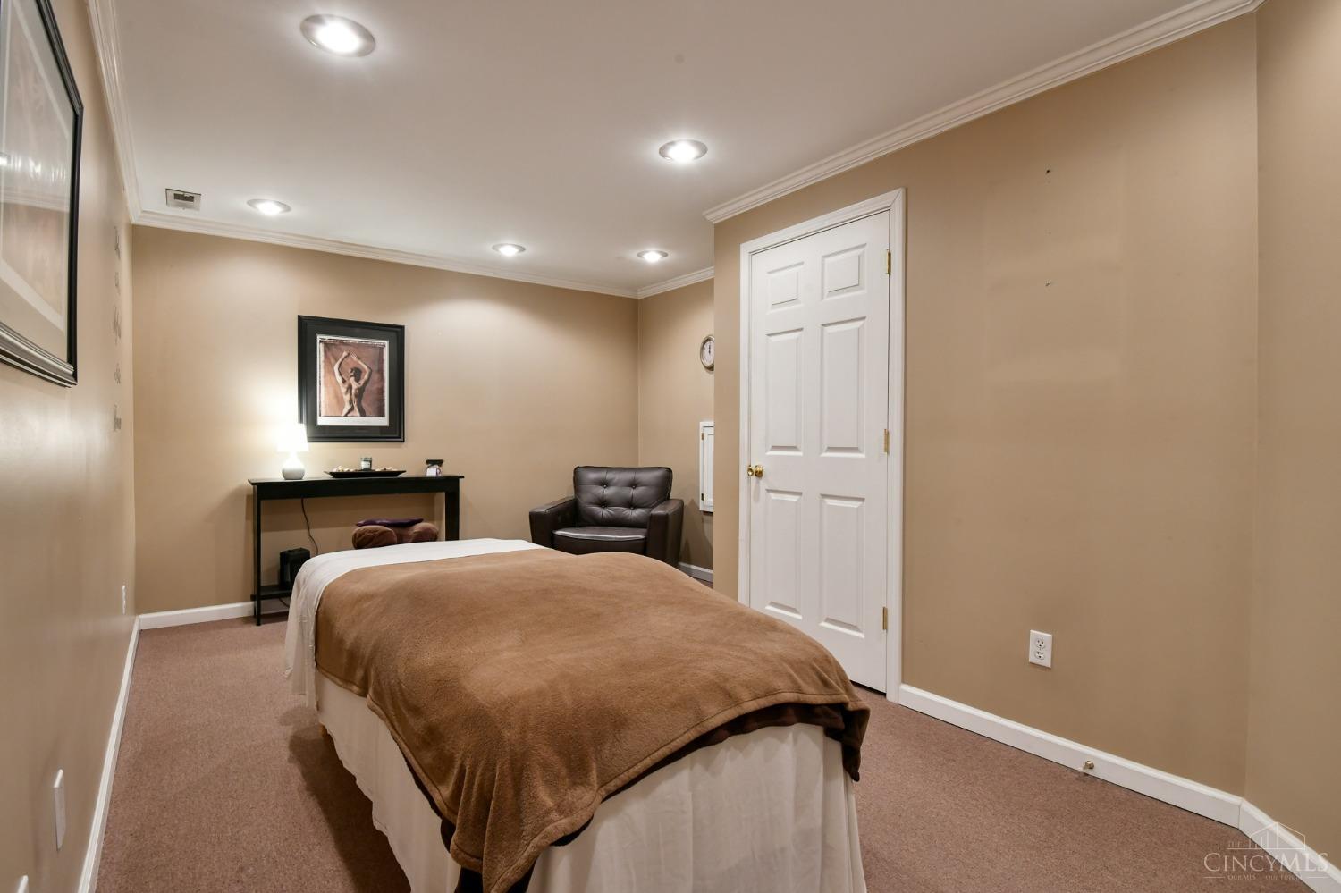 Middletown, Ohio 45042, United States, 3 Bedrooms Bedrooms, ,3 BathroomsBathrooms,Residential,Pending,25685