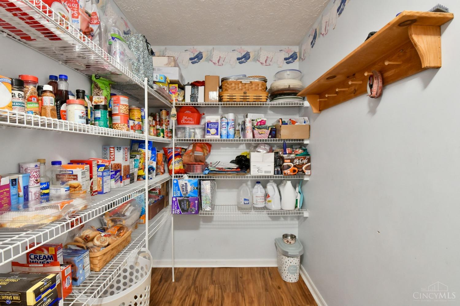 Middletown, Ohio 45042, United States, 3 Bedrooms Bedrooms, ,3 BathroomsBathrooms,Residential,Pending,25685