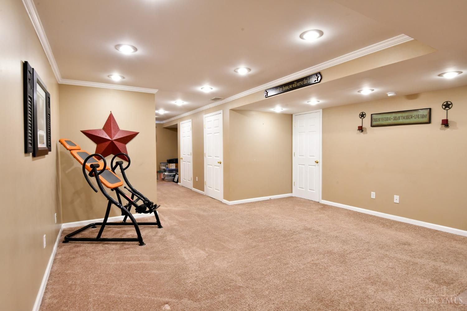 Middletown, Ohio 45042, United States, 3 Bedrooms Bedrooms, ,3 BathroomsBathrooms,Residential,Pending,25685