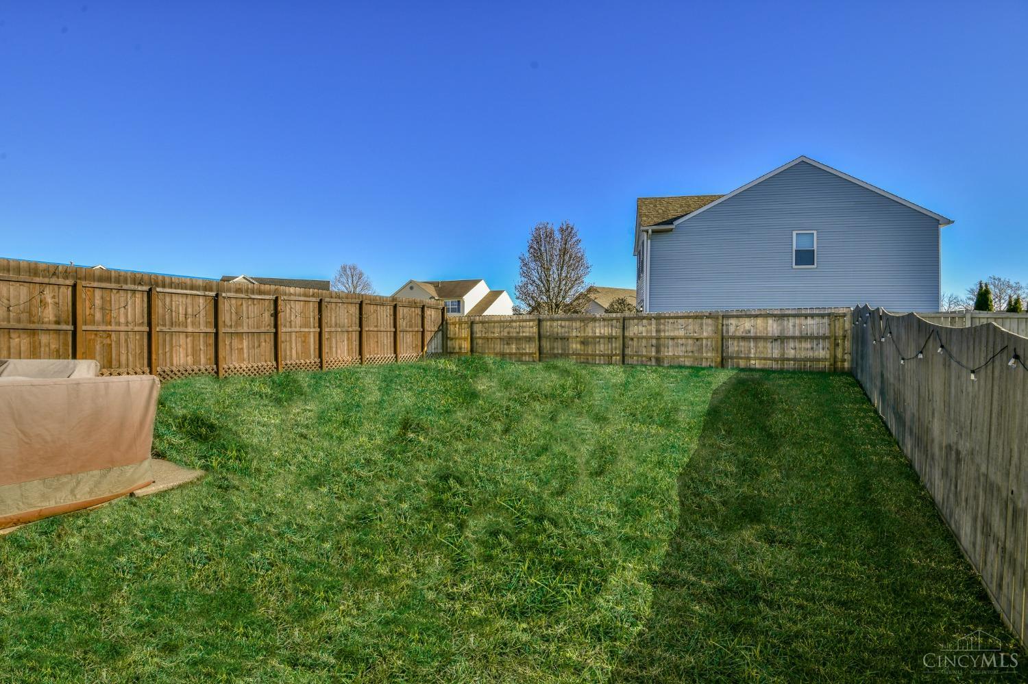 Middletown, Ohio 45042, United States, 3 Bedrooms Bedrooms, ,3 BathroomsBathrooms,Residential,Pending,25685