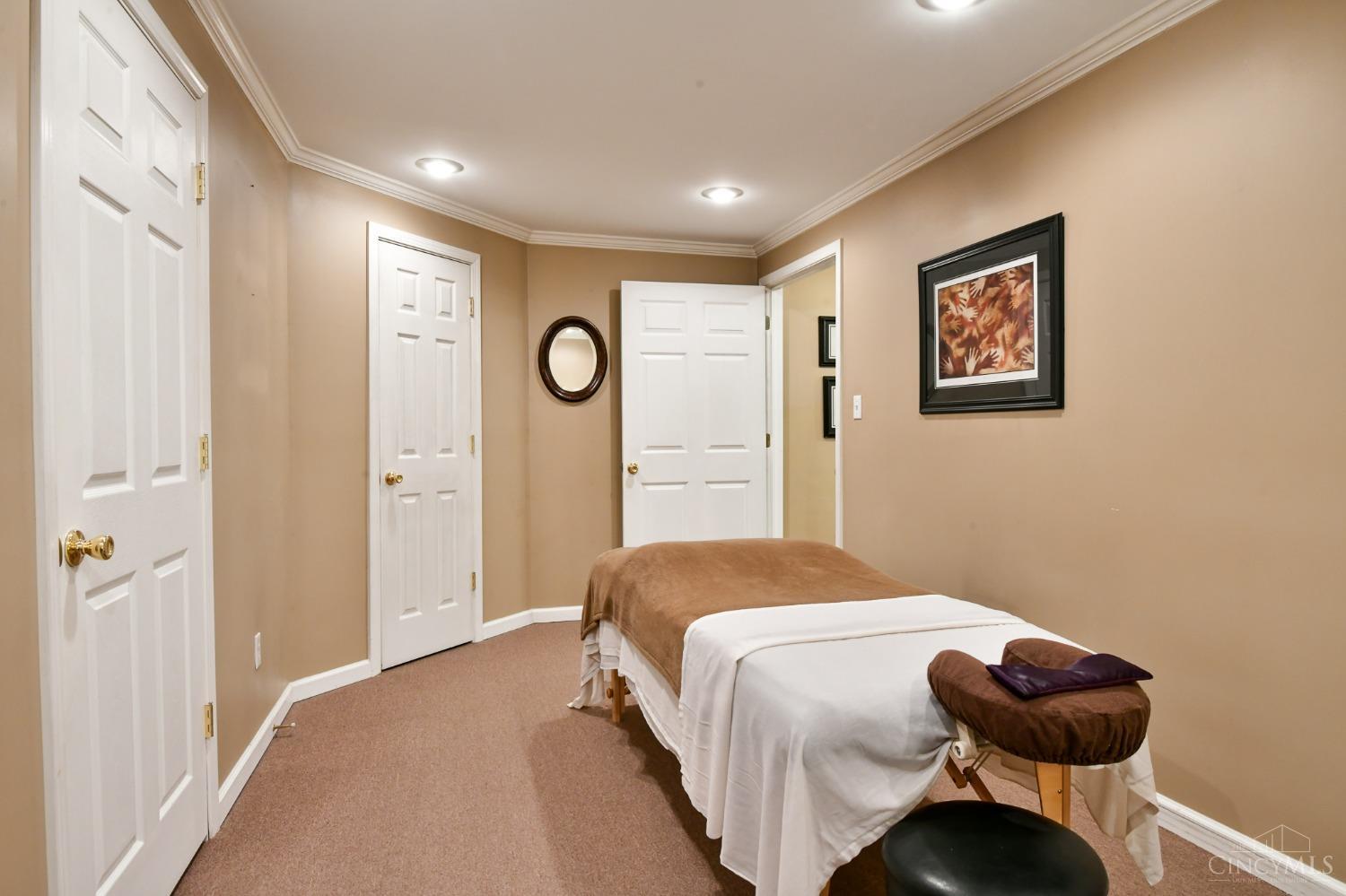 Middletown, Ohio 45042, United States, 3 Bedrooms Bedrooms, ,3 BathroomsBathrooms,Residential,Pending,25685