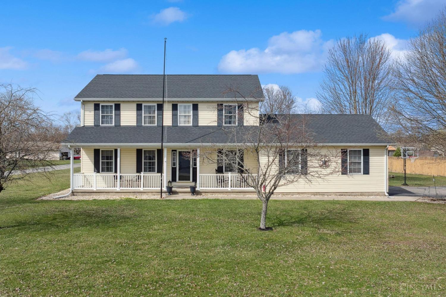 427 Limerick Drive, Lynchburg, Ohio image 2