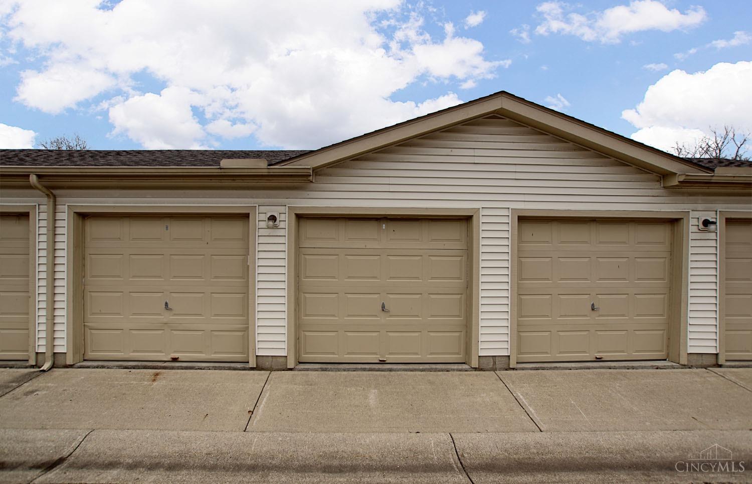4068 Spanish Bay Drive, Mason, Ohio image 3
