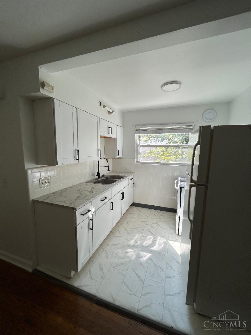 4431 Ridgeview Avenue