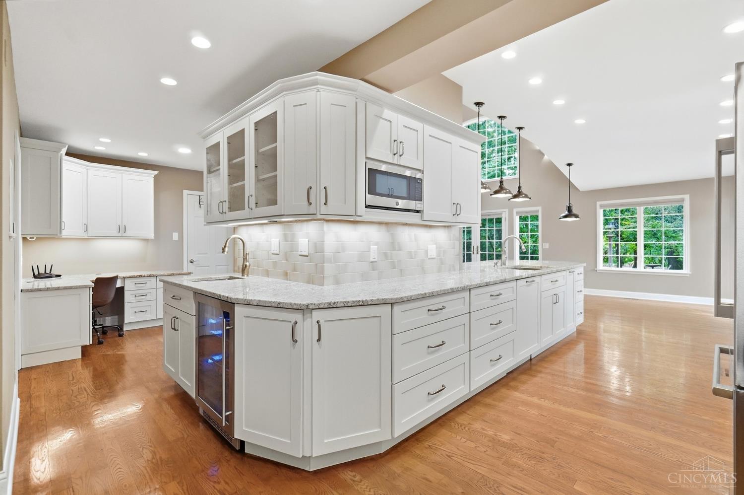 5941 Oak Ridge Drive