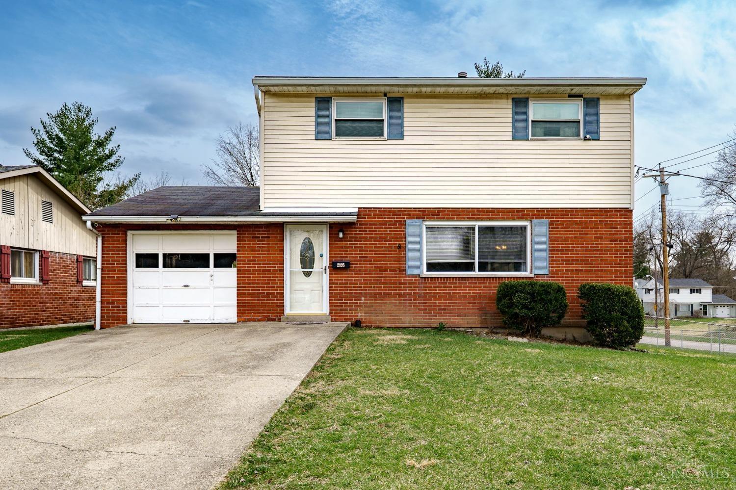 2995 Libra Lane, Colerain Twp, Ohio image 2