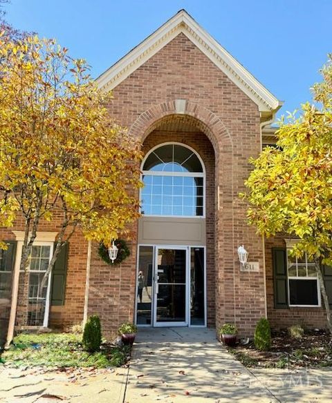 Photo of 611 Covedale Avenue #2, Delhi Township, OH 45238 (MLS # 1863021)
