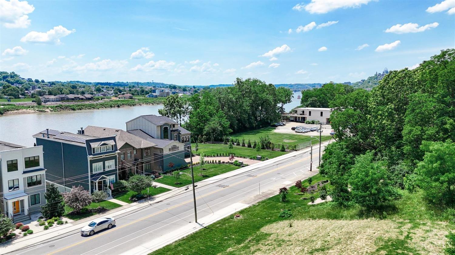 1922 Riverside Drive