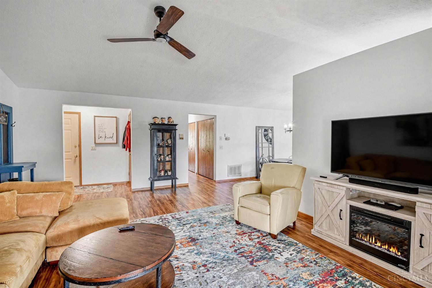 3963 School Section Road 32