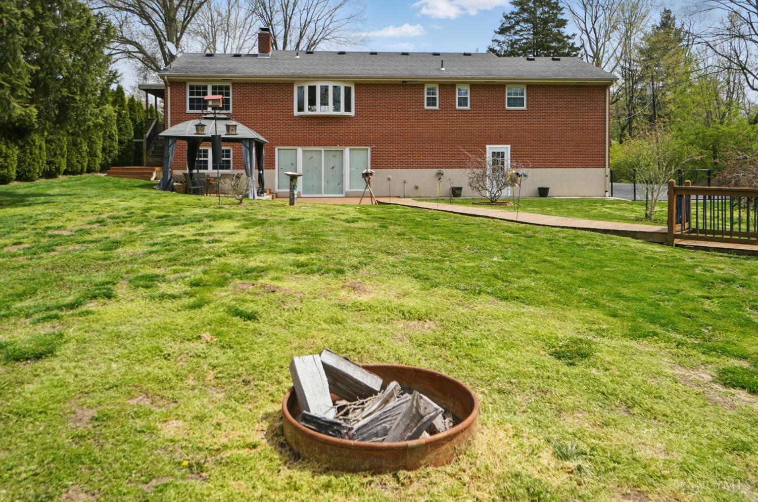 5069 Pinecrest Drive, Salem, Ohio image 46