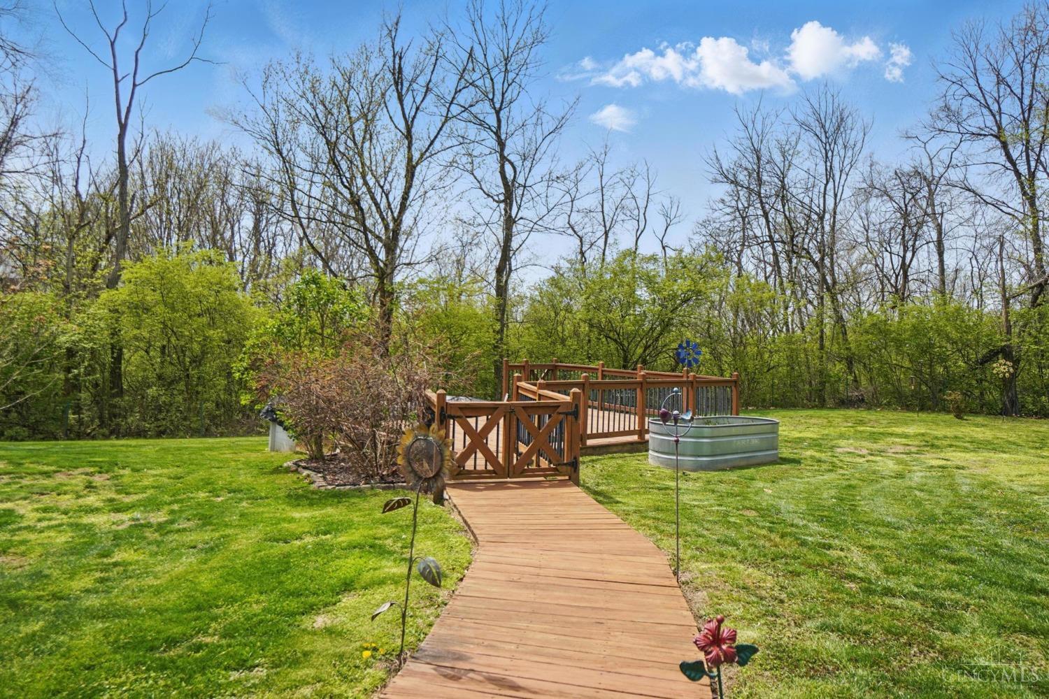 5069 Pinecrest Drive, Salem, Ohio image 44