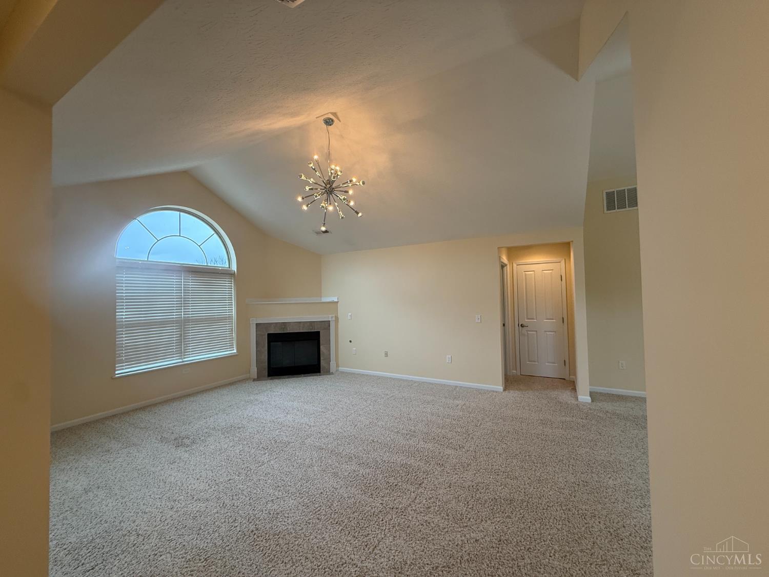 9335 Elizabeth Lane