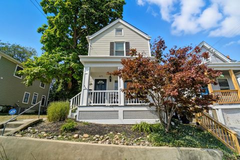 Photo of 3575 Potomac Avenue, Cincinnati, OH 45208 (MLS # 1849707)