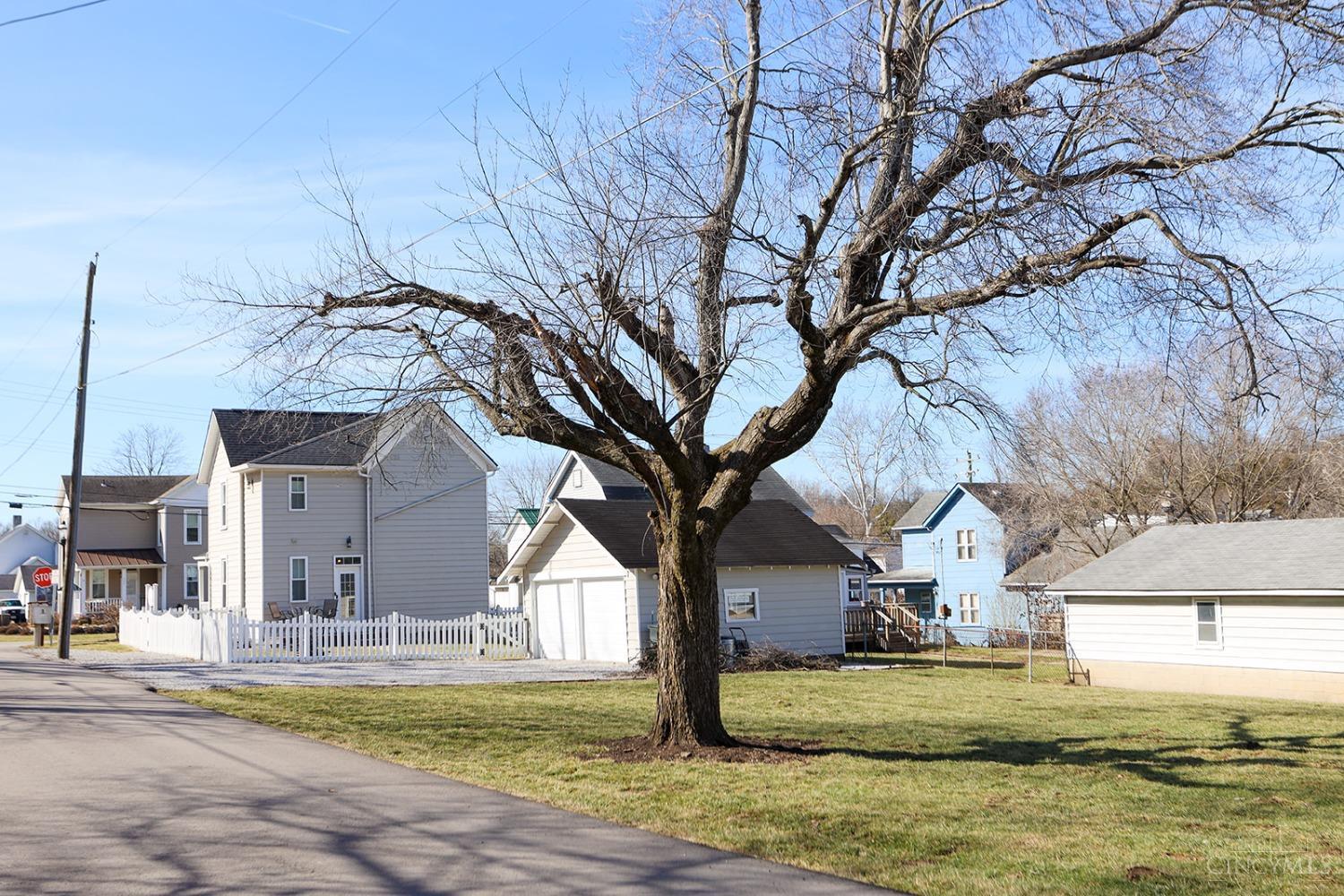 384 Bridge Street, Miami Twp, Ohio image 41
