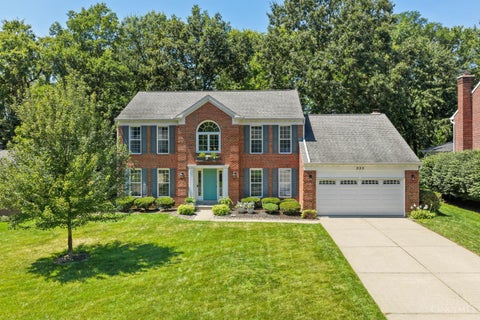 Homes For Sale - 995 Nottingham Drive<br/> Anderson Twp, OH 45255