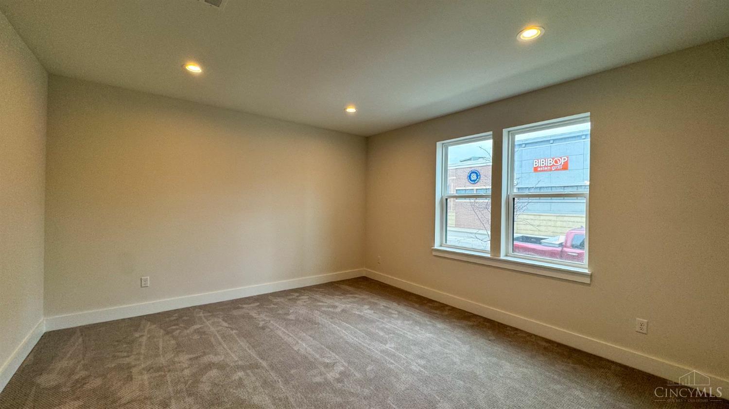 3912 Edwards Road, Cincinnati, Ohio image 12