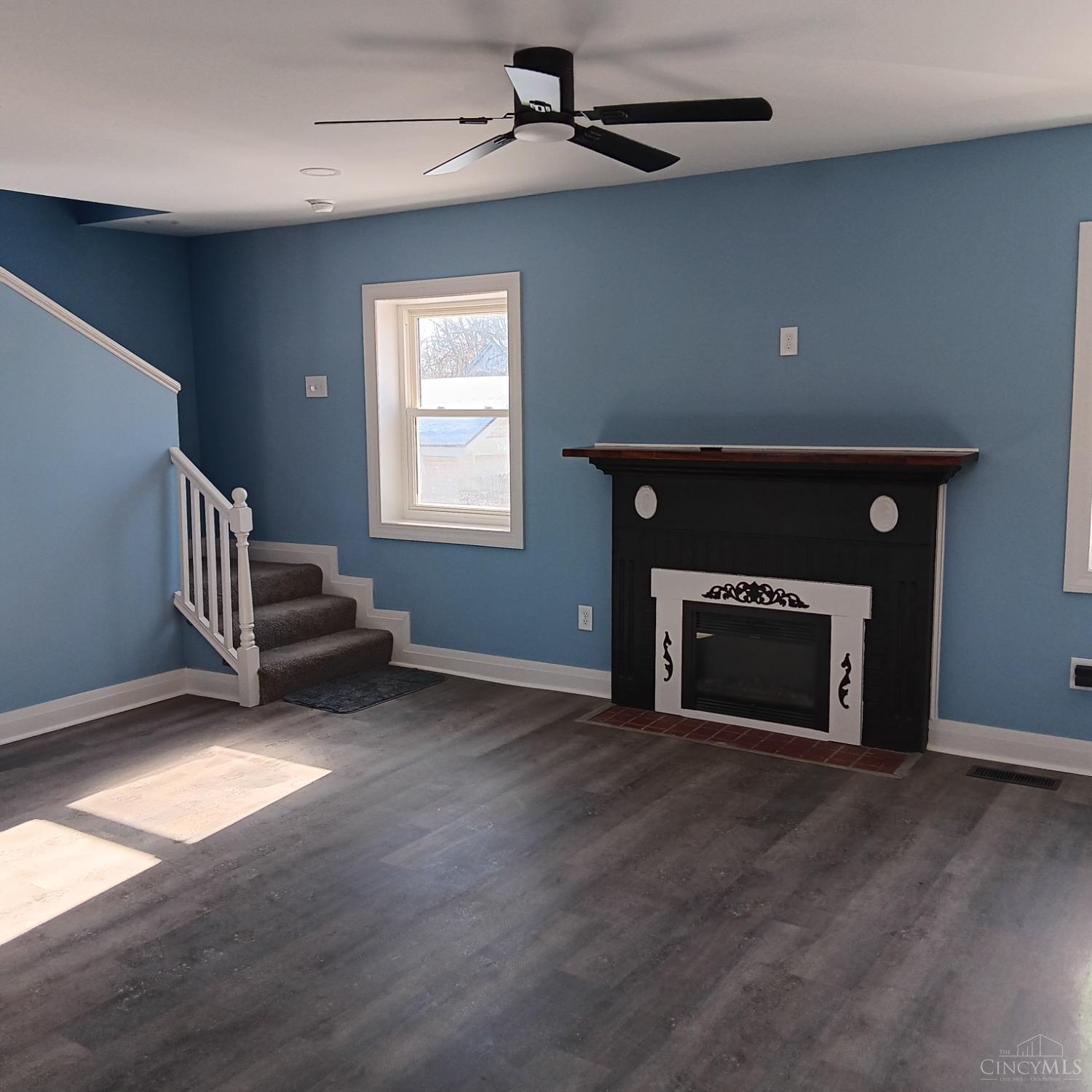 3064 Mchenry Avenue, Cincinnati, Ohio image 3