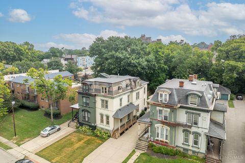 Photo of 2656 Bellevue Avenue, Cincinnati, OH 45219 (MLS # 1870798)