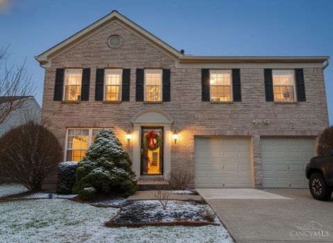 Photo of 6640 Waverly Park Park, Hamilton Township, OH 45152 (MLS # 1865485)