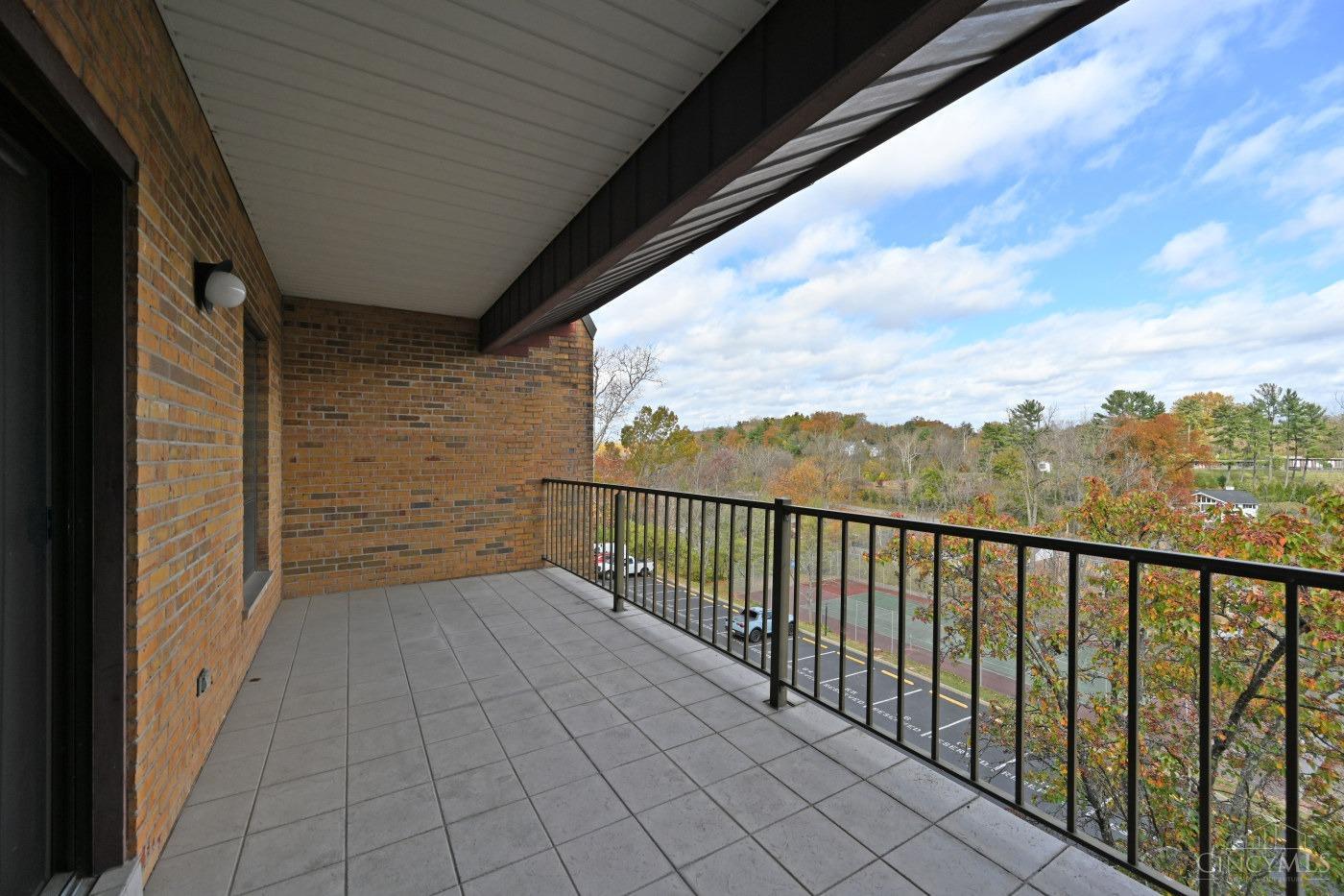 3543 Amberacres Drive #405W, Cincinnati, Ohio image 33