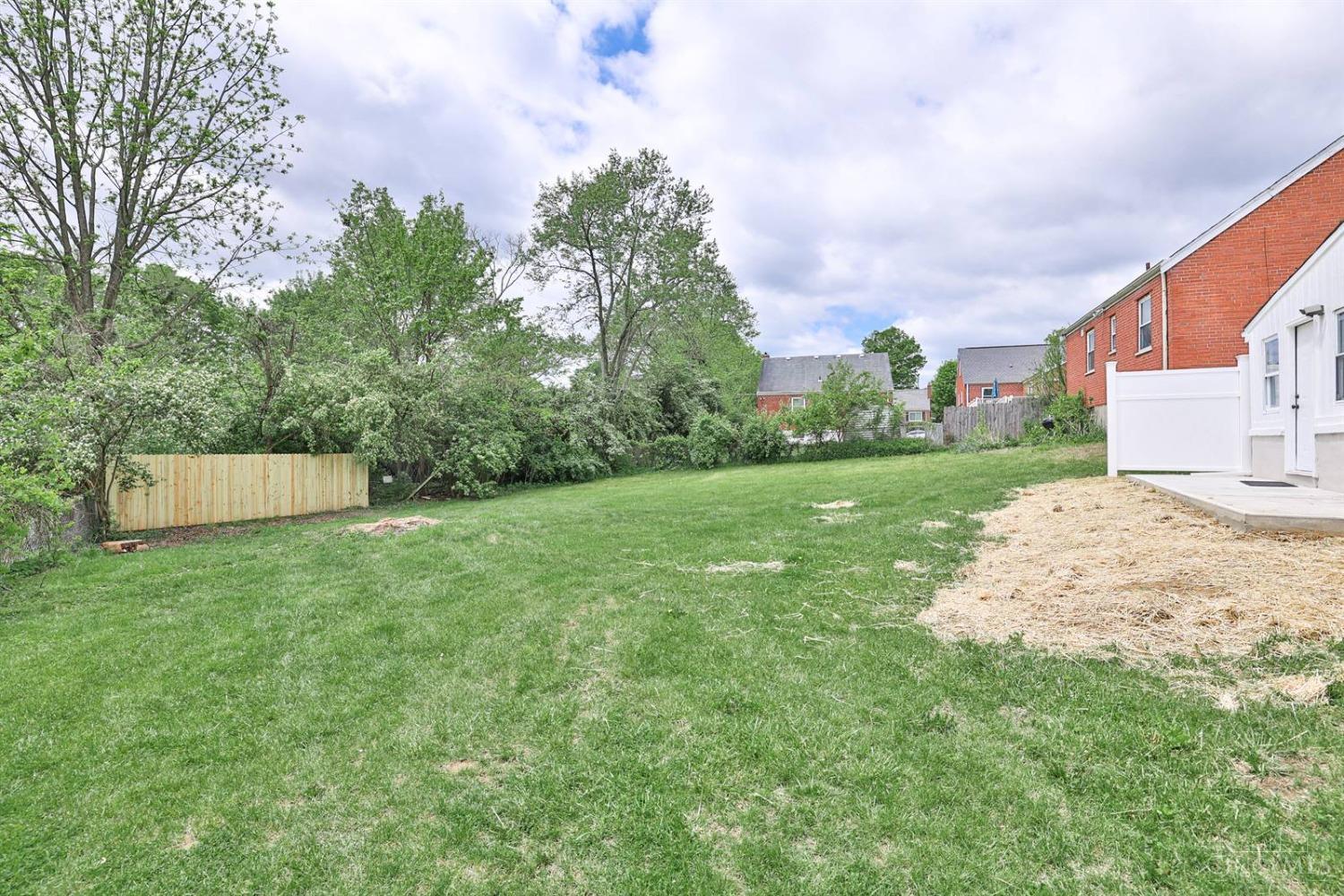 2729 Hennge Drive, Colerain Twp, Ohio image 26