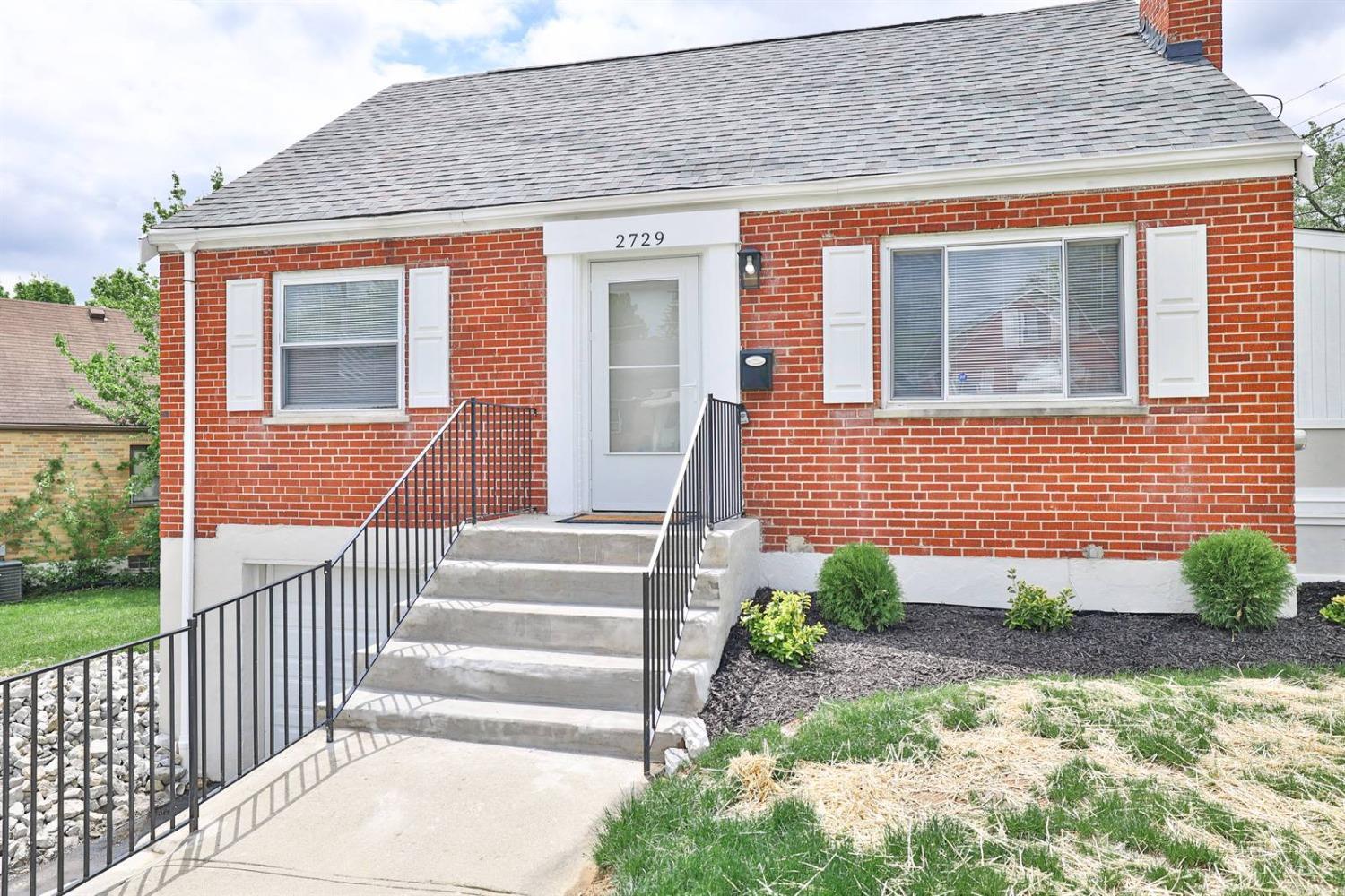 2729 Hennge Drive, Colerain Twp, Ohio image 3