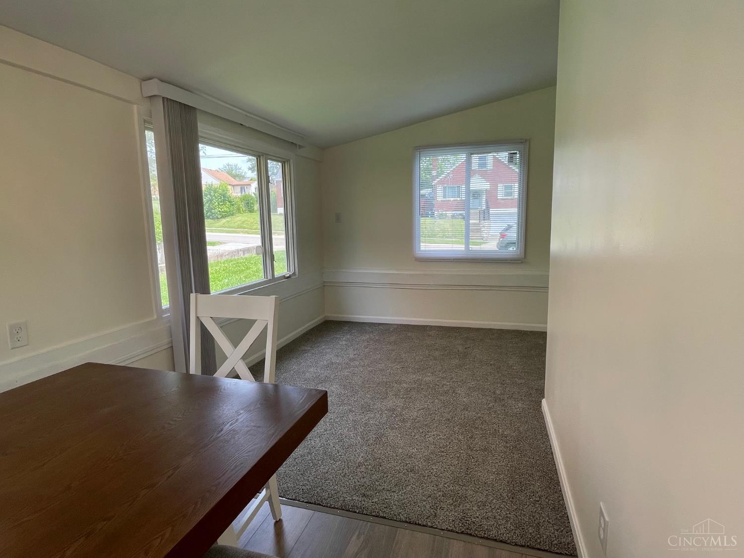 2729 Hennge Drive, Colerain Twp, Ohio image 13