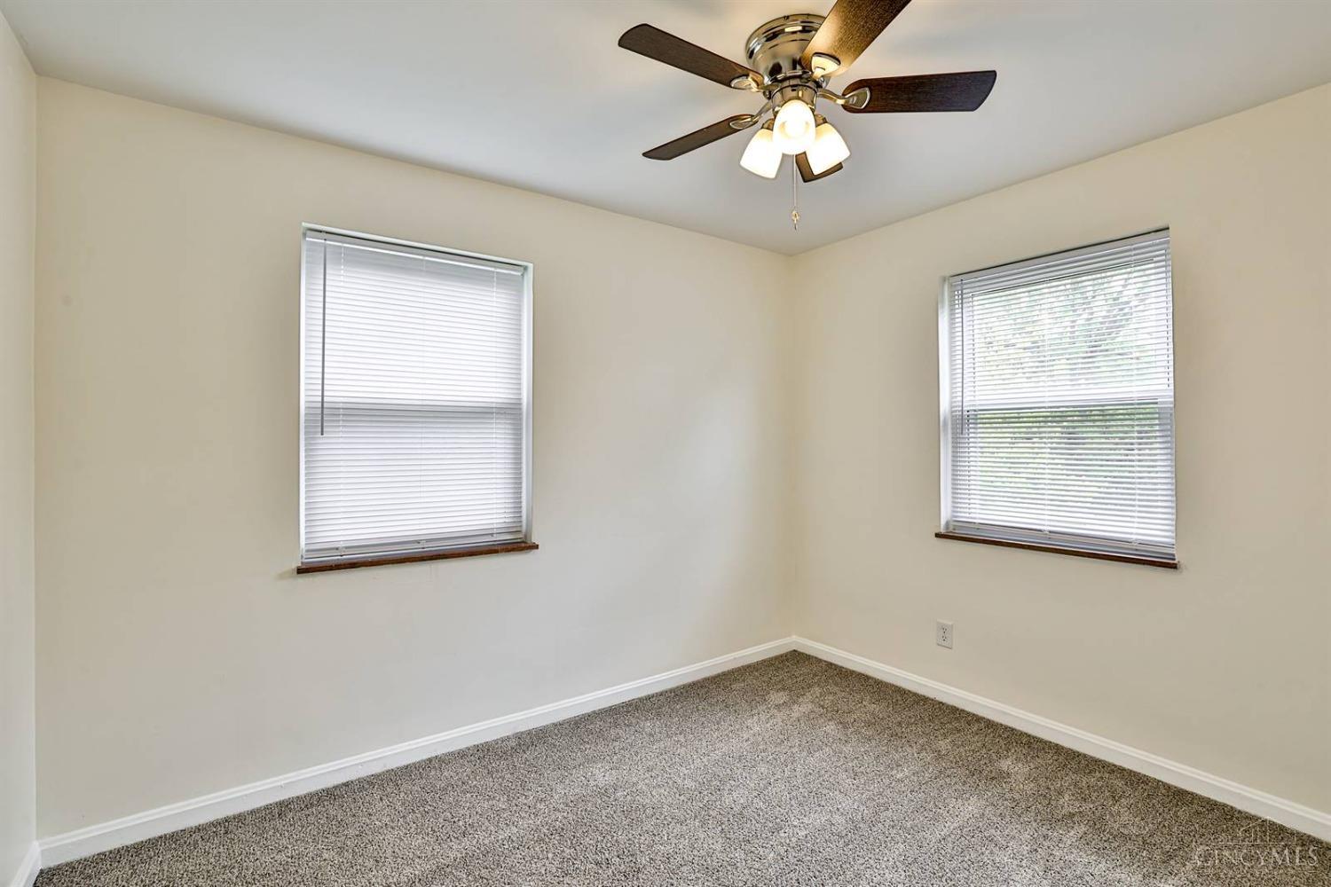 2729 Hennge Drive, Colerain Twp, Ohio image 19