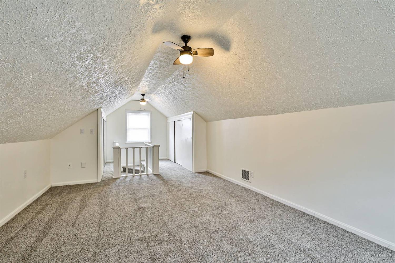 2729 Hennge Drive, Colerain Twp, Ohio image 17