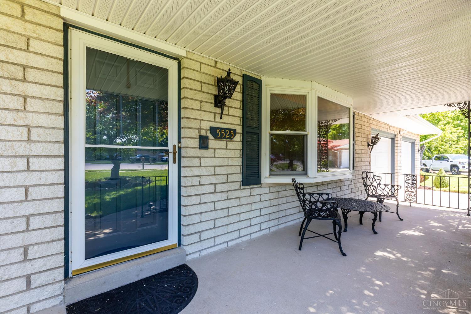 5525 Mesa Verda Court