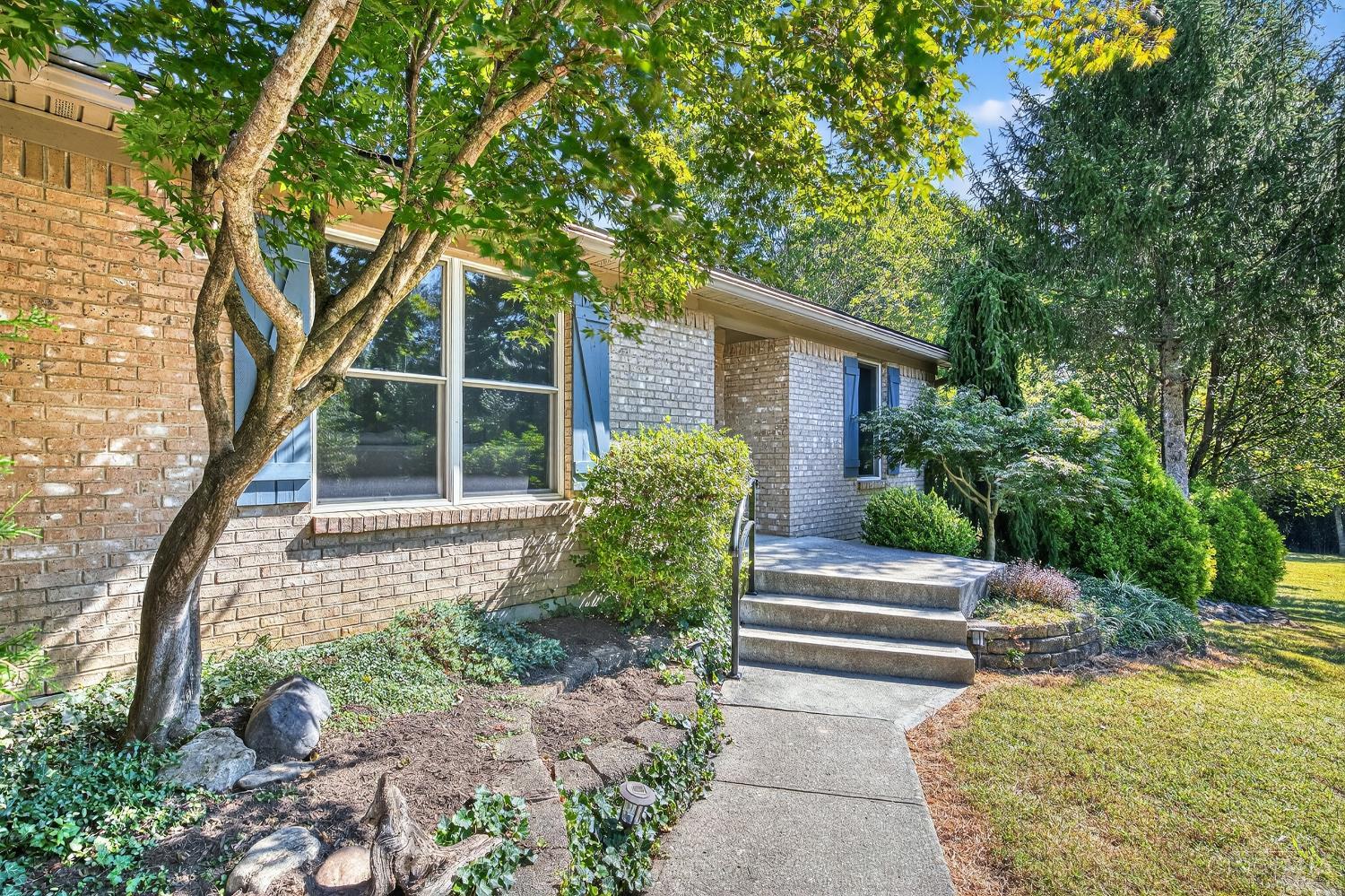 1334 E Fosters Maineville Road