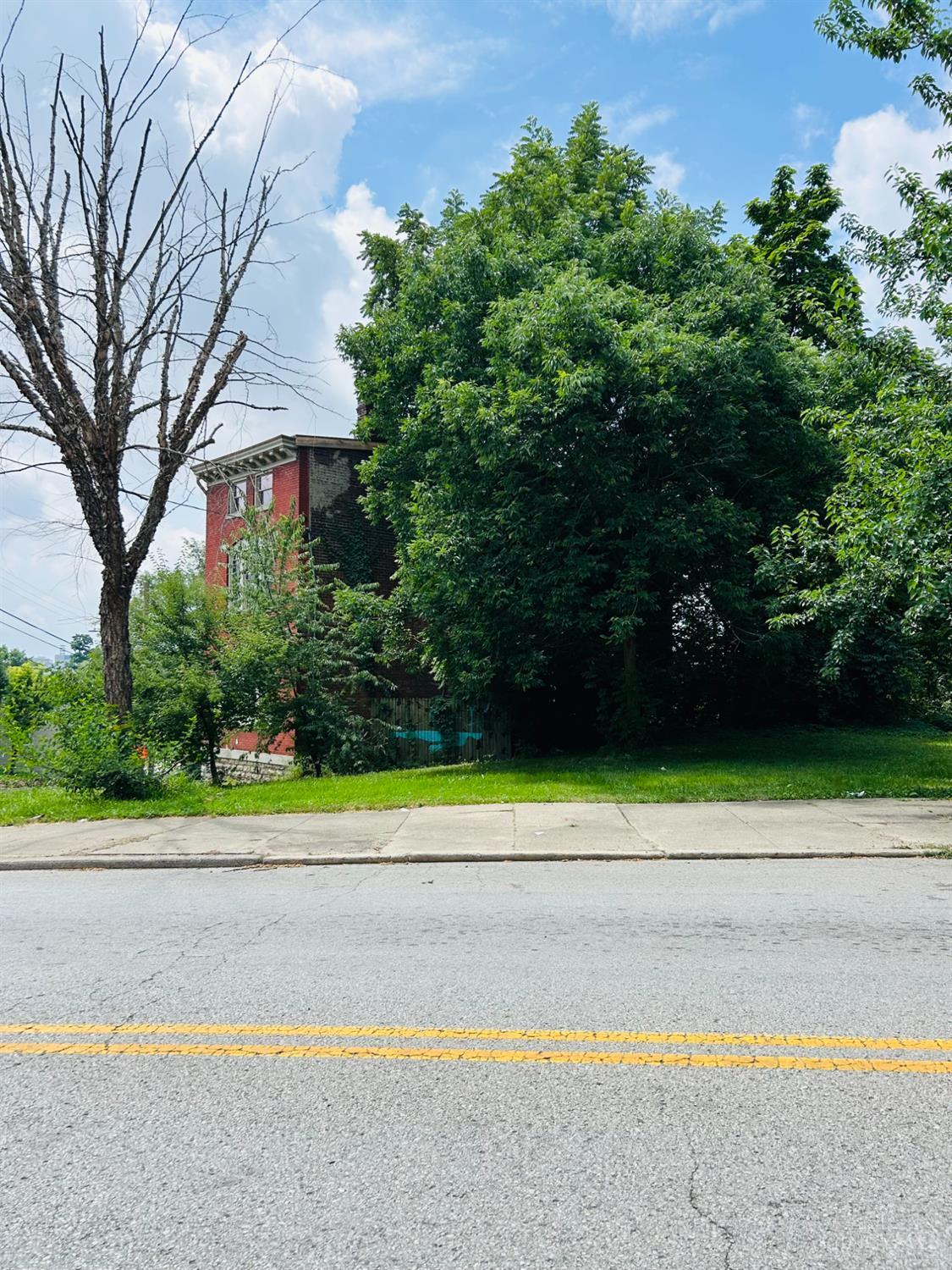 411 W Mcmicken Avenue