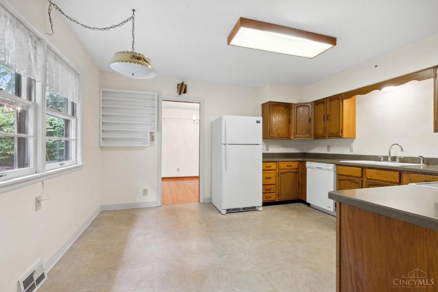 357 E Vine Street, Wilmington, Ohio image 17