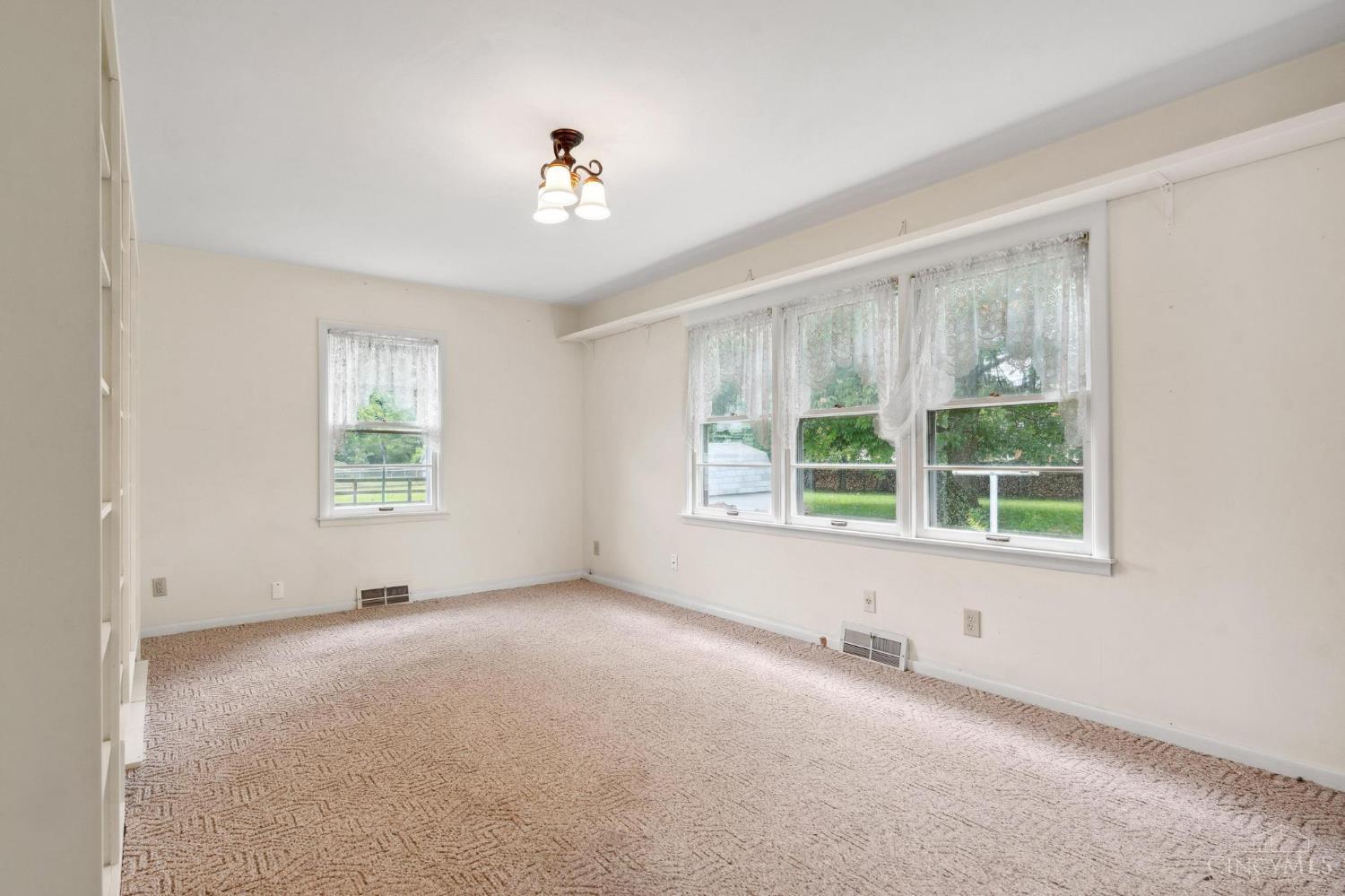 357 E Vine Street, Wilmington, Ohio image 15