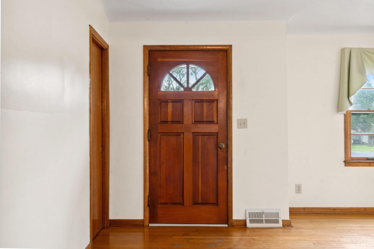 357 E Vine Street, Wilmington, Ohio image 10