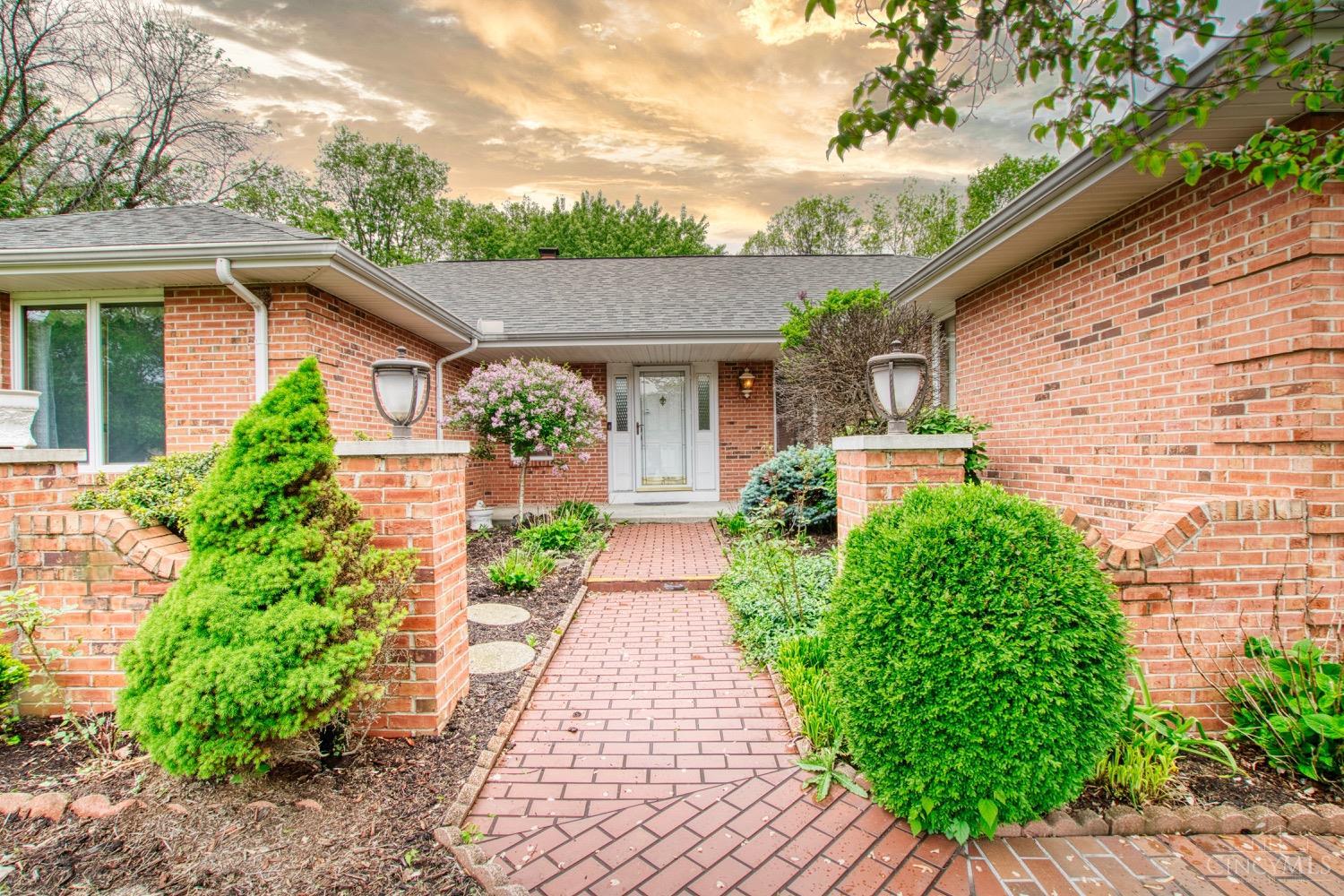 5591 Sigmon Way, Fairfield, Ohio image 3