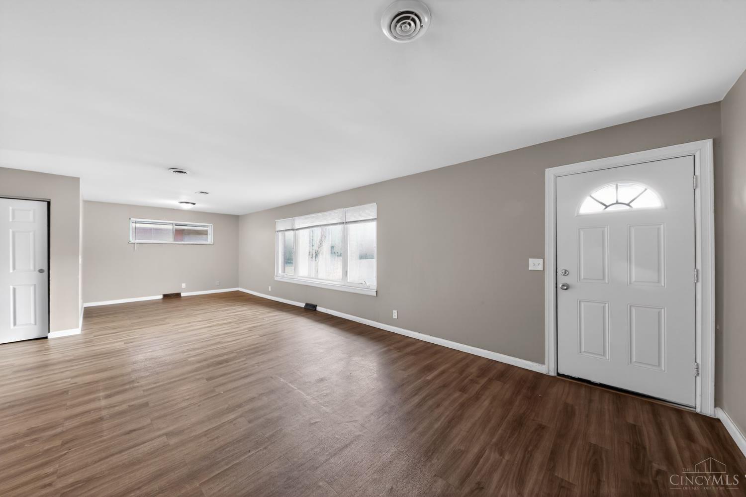 7943 Glenorchard Drive