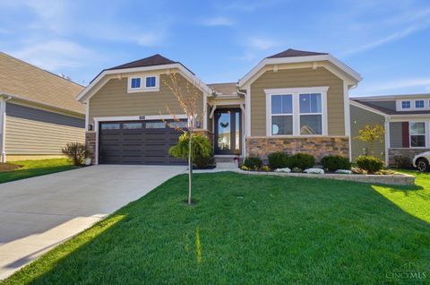 Photo of 1929 Prestwick Bend, Miamisburg, OH 45342 (MLS # 1874835)